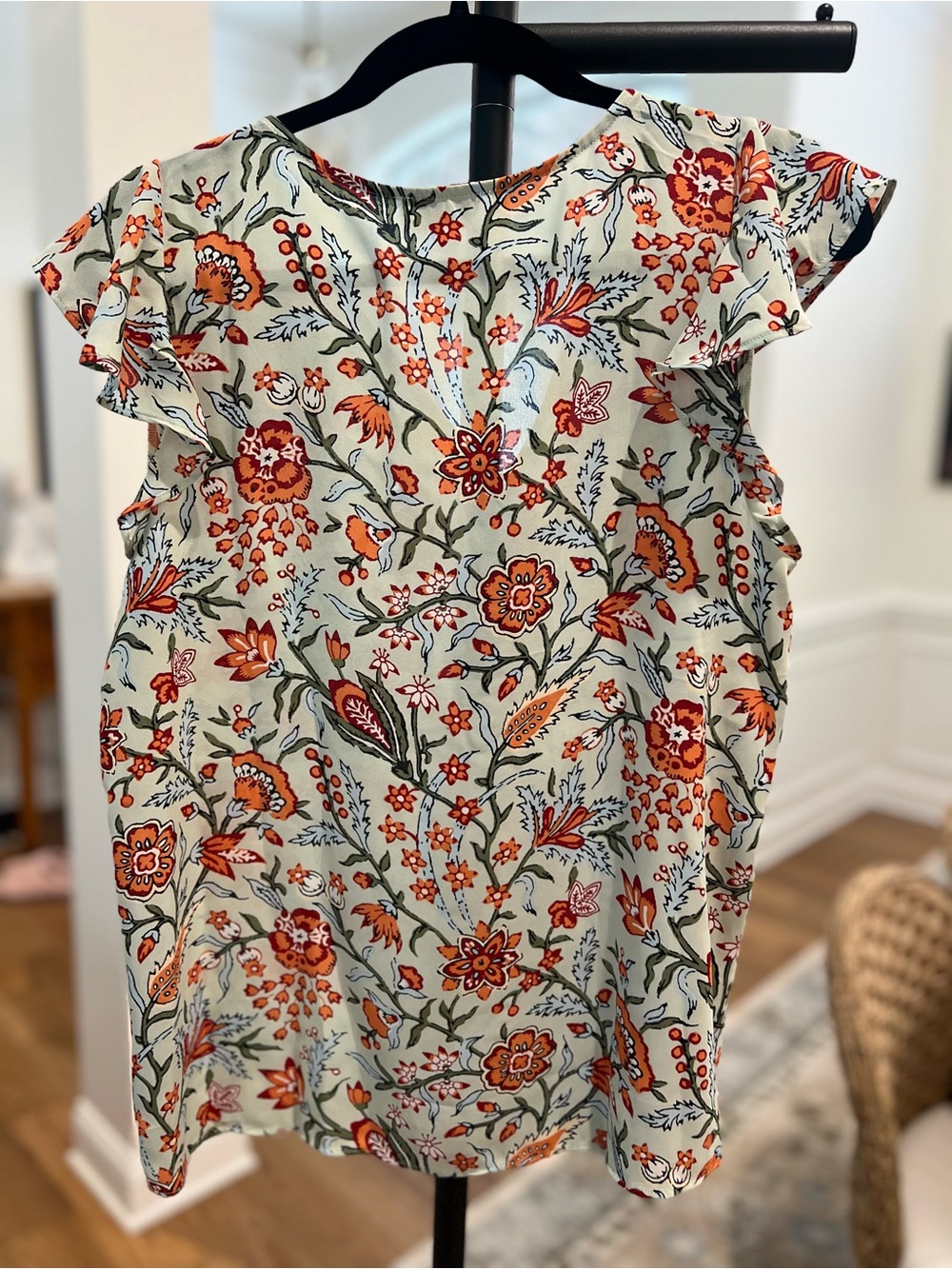 ✨ Bundle of 4 Medium Blouses | Loft + Ann Taylor + Banana Republic | EUC ✨ - Picture 3 of 14